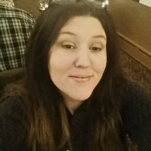 Meet your Posher, Ronda - Picture 1 of 1